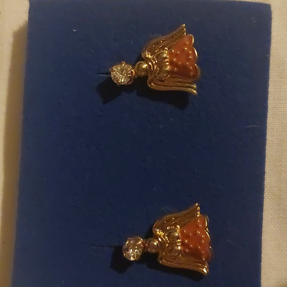 Avon Happy Holidays Angel Pierced Earrings 2004